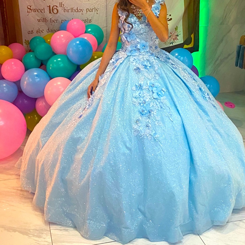 I purchased the dressss from Formal XO for sweet 16th dress only